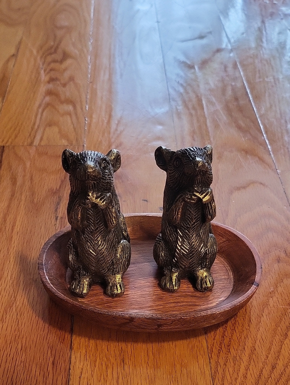 Salt and Pepper Gold-Tone Mouse Shakers with Wooden Tray